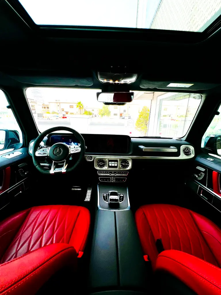 2023 Mercedes-Benz G 63 AMG 4×4² | GCC Specs | Low Mileage warranty and service - Image 10