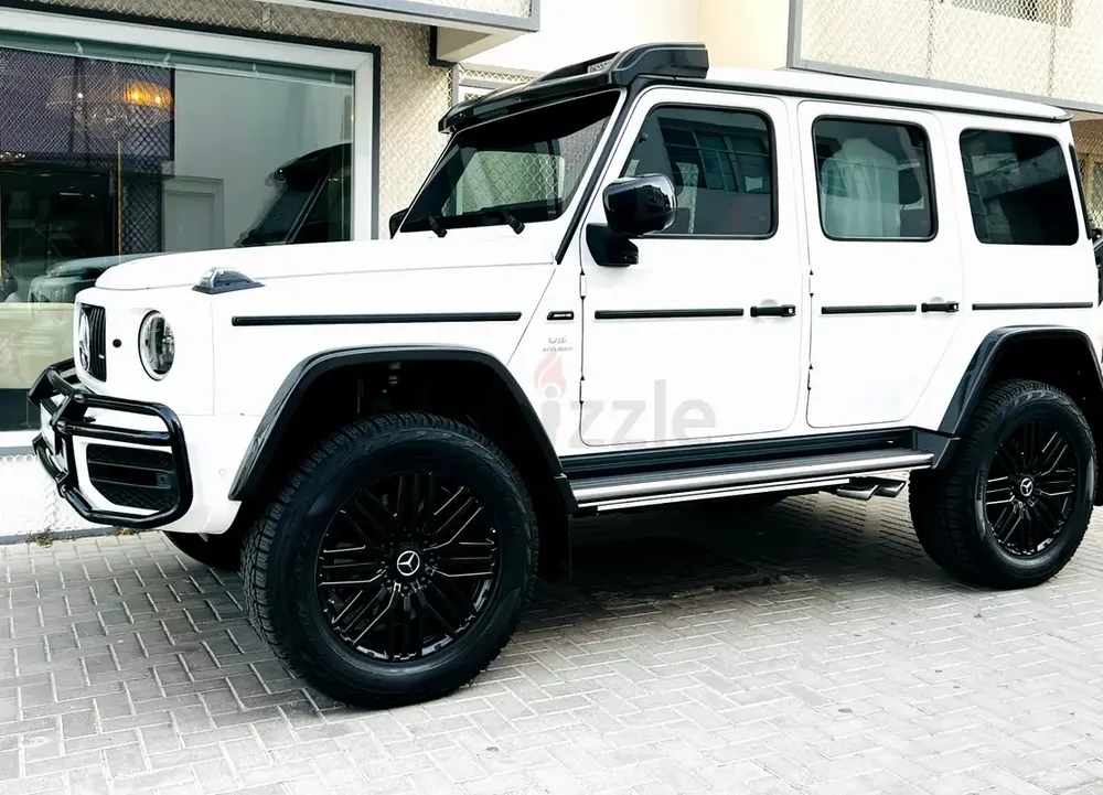 2023 Mercedes-Benz G 63 AMG 4×4² | GCC Specs | Low Mileage warranty and service - Image 4