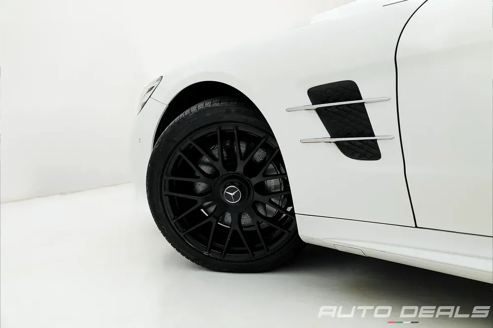 2017 Mercedes-Benz SL 550 Roadster | Full Service History | Fully Loaded | Perfect Condition - Image 11