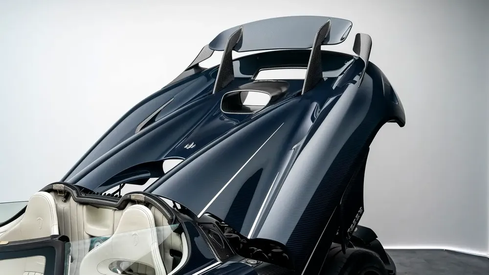 Koenigsegg Regera - 2019 - GCC Specs - Under Warranty and Service Contract - Image 16