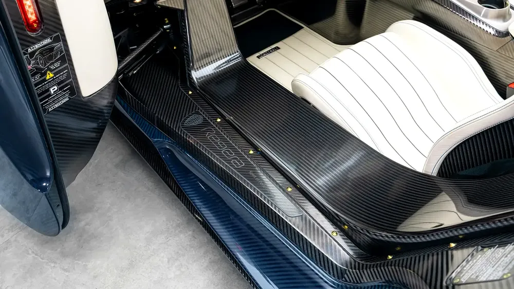Koenigsegg Regera - 2019 - GCC Specs - Under Warranty and Service Contract - Image 9