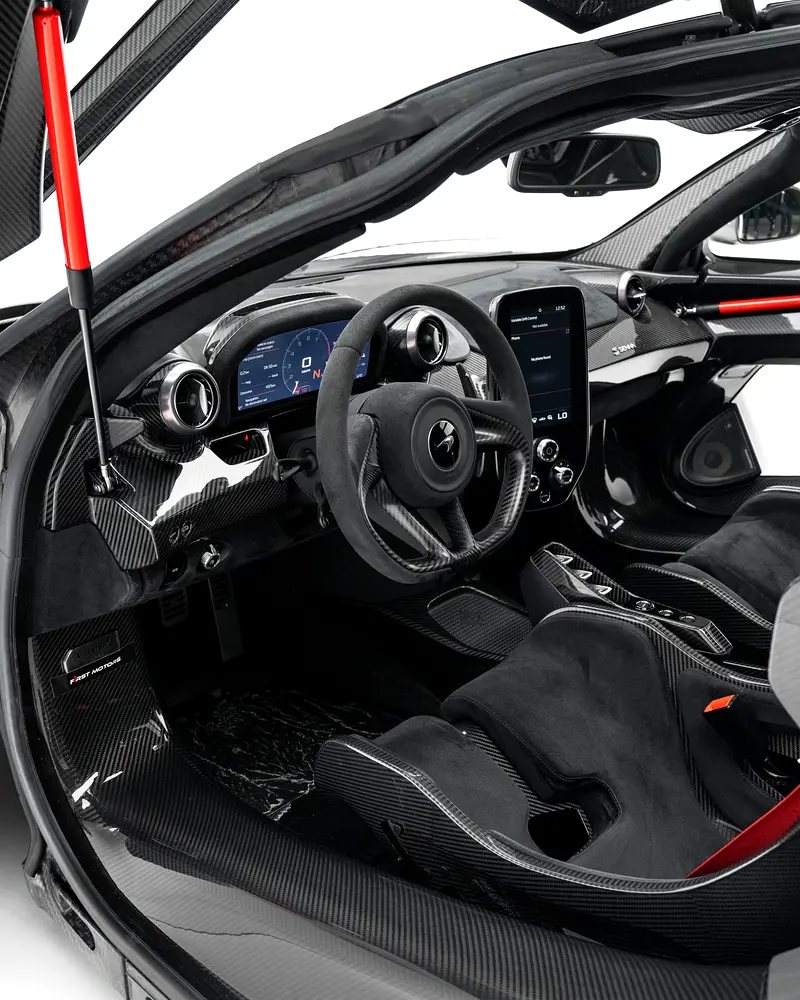 2016 McLaren Senna | 1 of 500 | GCC Specs - Image 10