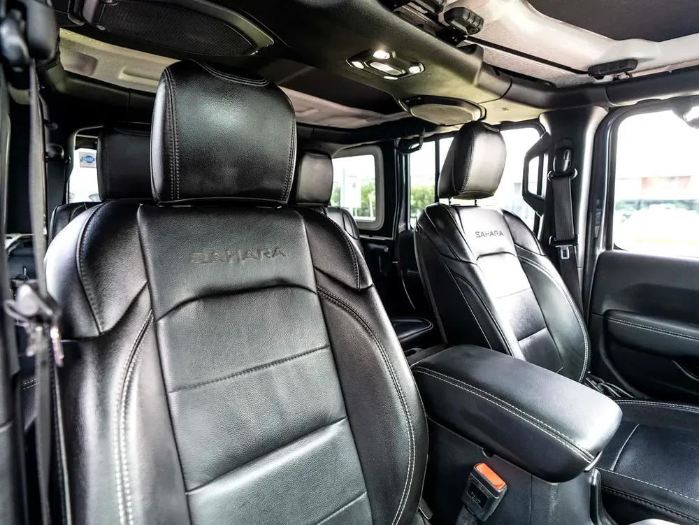 0% DOWN PAYMENT | THE MAY ADVANTAGE | WRANGLER SAHARA | BUILT FOR THE DESERT | WARRANTY - Image 13