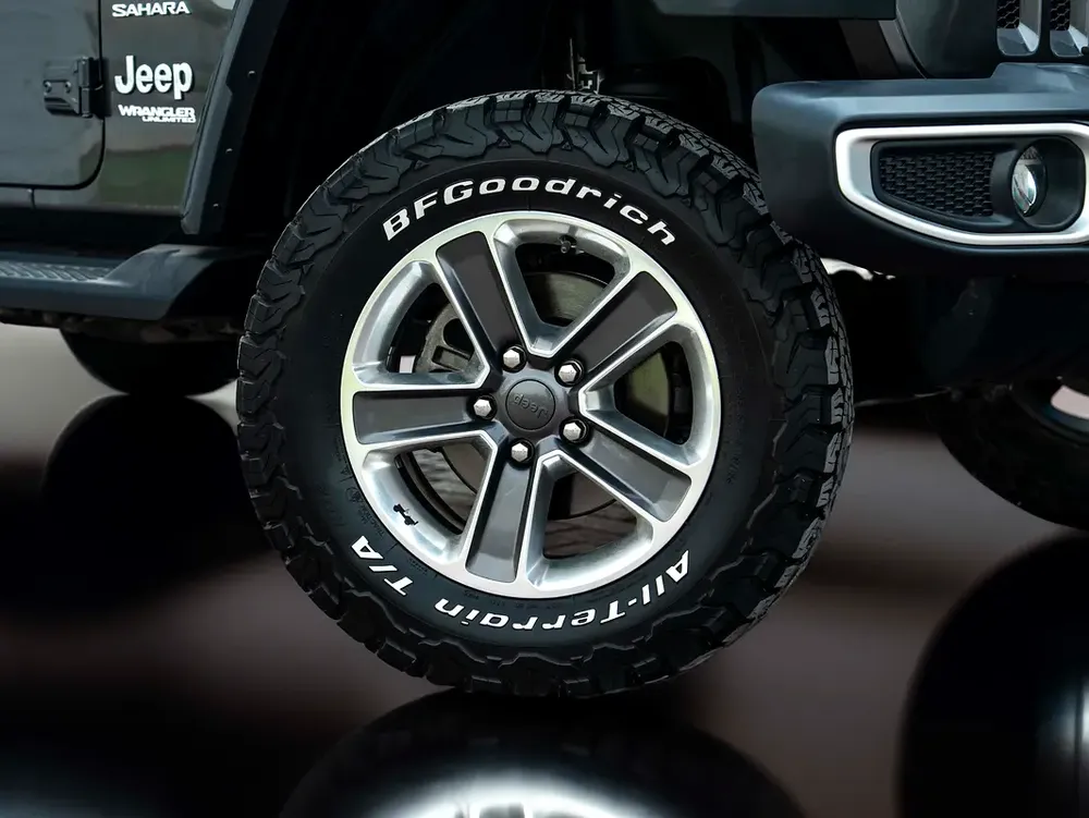 0% DOWN PAYMENT | THE MAY ADVANTAGE | WRANGLER SAHARA | BUILT FOR THE DESERT | WARRANTY - Image 7