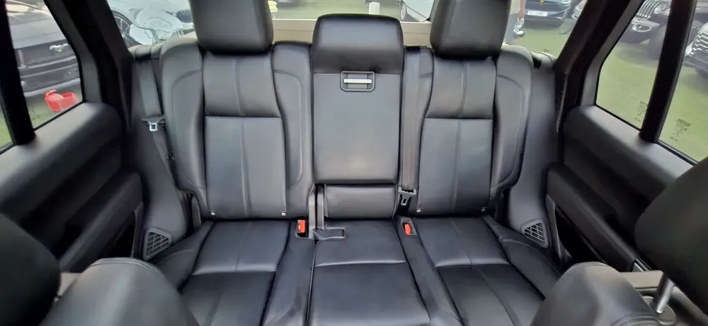 Land Rover Range Rover Vogue SE 2016 - GCC Specs - Image 14