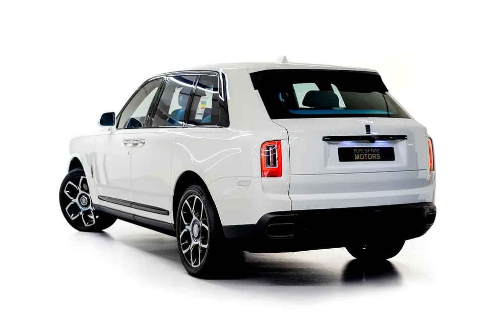 Rolls Royce Cullinan Black Badge - GCC Spec - Image 5