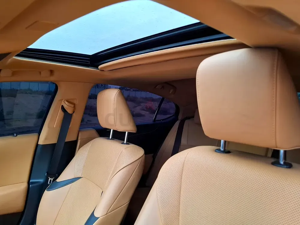 AED 1824/month | 2023 Lexus ES-Series ES 300h | GCC Specs | Ref#450570 - Image 10