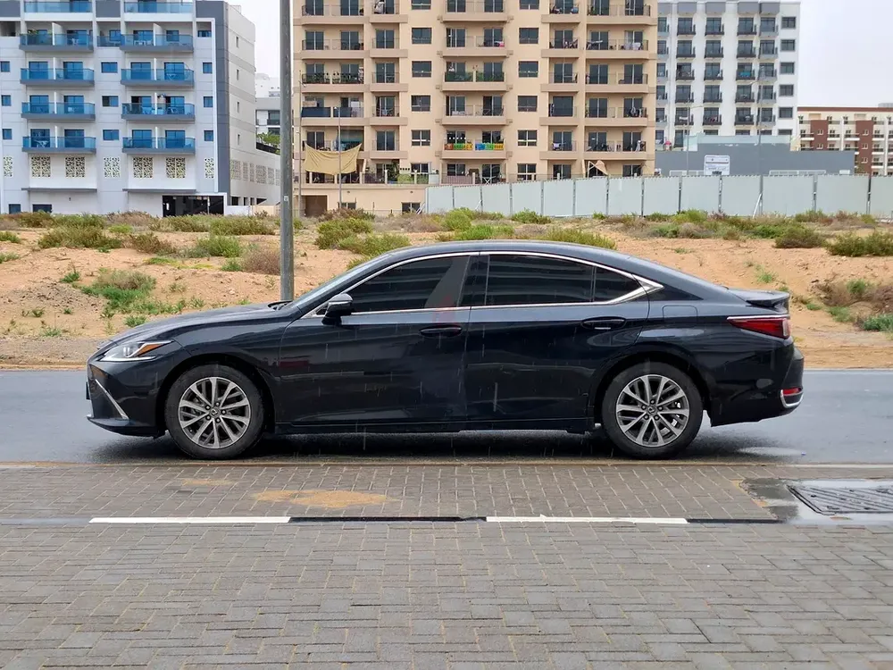 AED 1824/month | 2023 Lexus ES-Series ES 300h | GCC Specs | Ref#450570 - Image 4