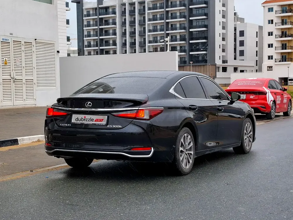 AED 1824/month | 2023 Lexus ES-Series ES 300h | GCC Specs | Ref#450570 - Image 5