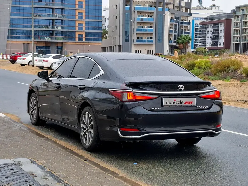 AED 1824/month | 2023 Lexus ES-Series ES 300h | GCC Specs | Ref#450570 - Image 7