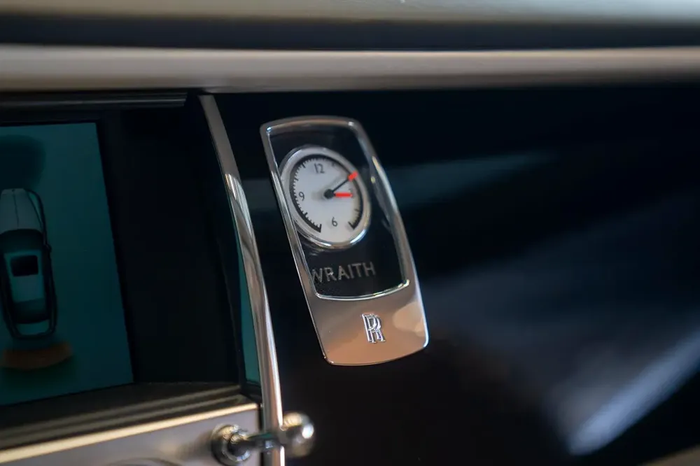 Rolls-Royce Wraith Black Badge 2014 - Japanese Specs - GCC Drivable - Image 8