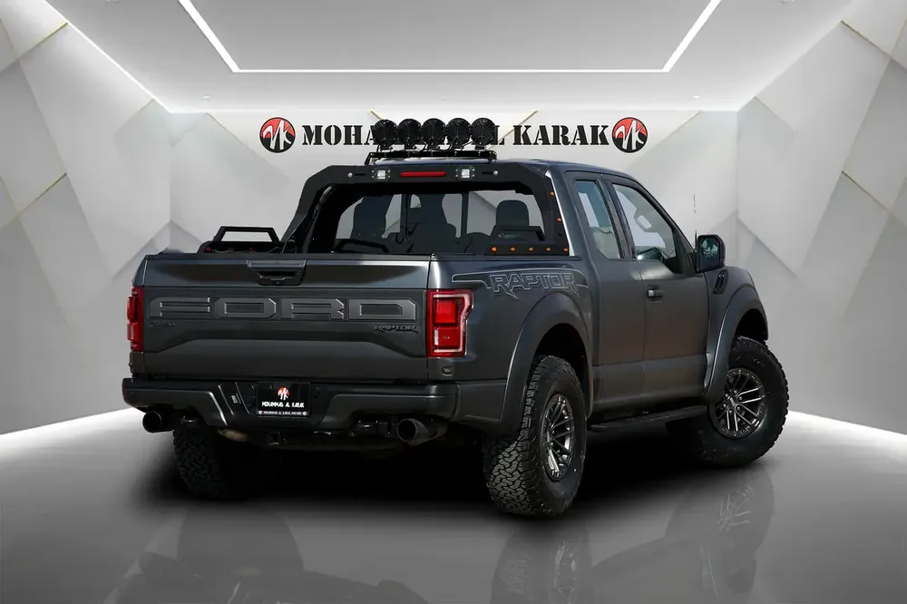 FORD RAPTOR F150 - 2019 - GCC - FULLY LOADED -GREY MATT - AMAZING CONDITION - Image 6