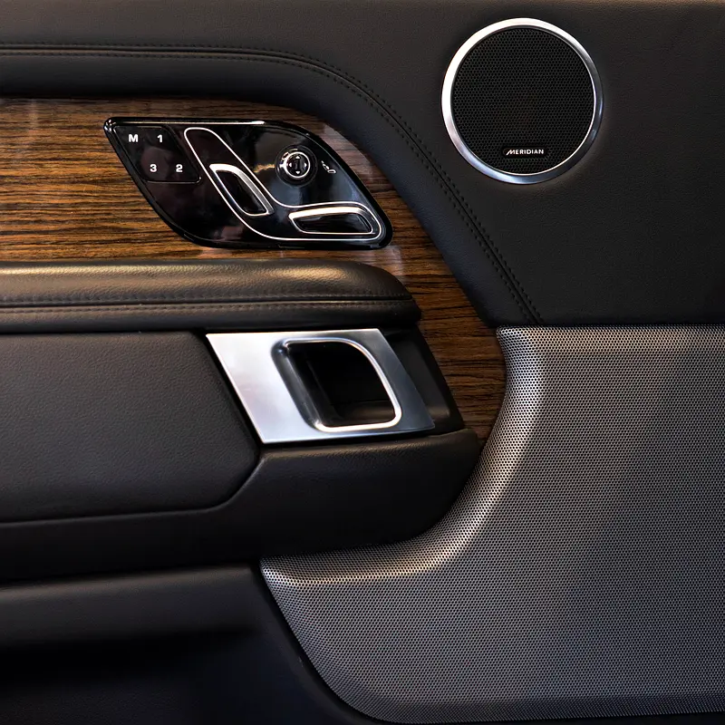 AED 2,778 pm • 0% Downpayment • Range Rover Vogue Supercharged • 1 Year Warranty - Image 8