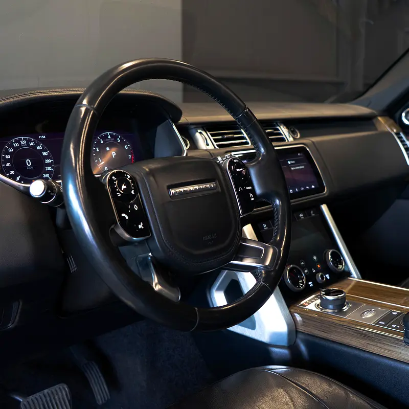 AED 2,778 pm • 0% Downpayment • Range Rover Vogue Supercharged • 1 Year Warranty - Image 9