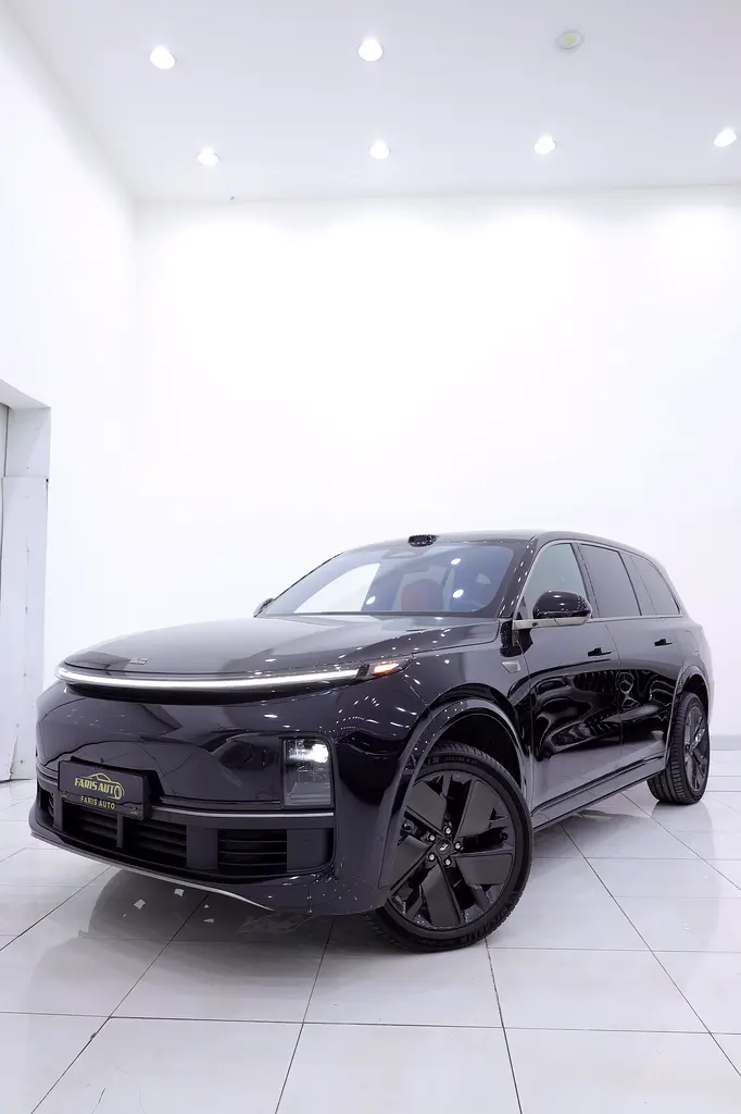 Li AUTO L9 ULTRA BLACK EDITION + GCC NAVIGATION SYSTEM + FULLY LOADED + VIP CAPTAIN SEAT