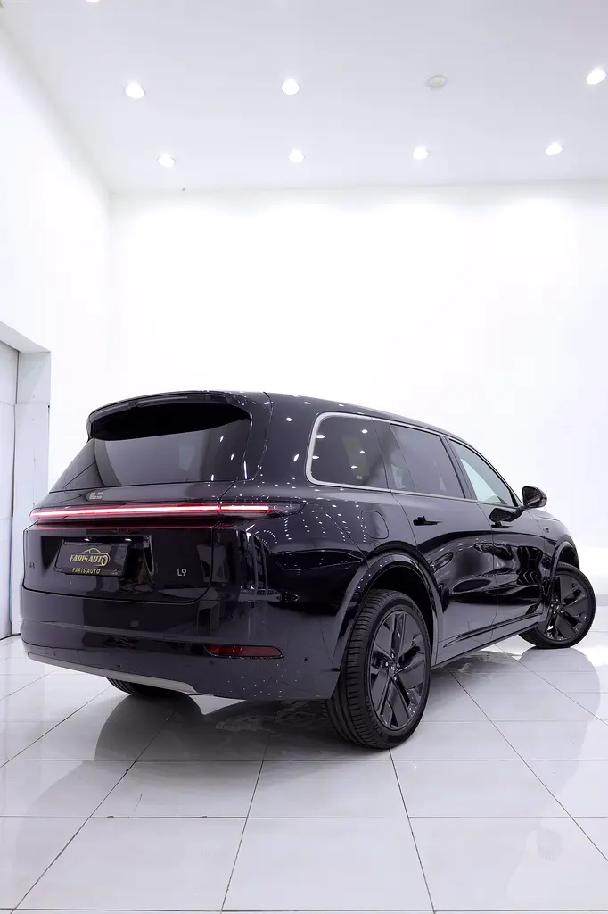 Li AUTO L9 ULTRA BLACK EDITION + GCC NAVIGATION SYSTEM + FULLY LOADED + VIP CAPTAIN SEAT - Image 9