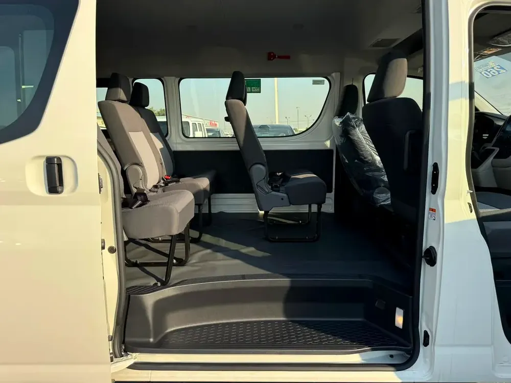 2026 Toyota Hiace DLX - GCC Specs - Export Price @ 158,000 AED - Image 15