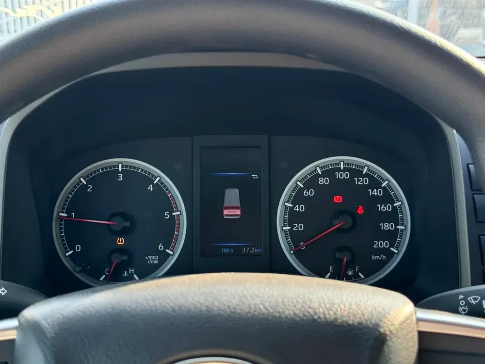 2026 Toyota Hiace DLX - GCC Specs - Export Price @ 158,000 AED - Image 17