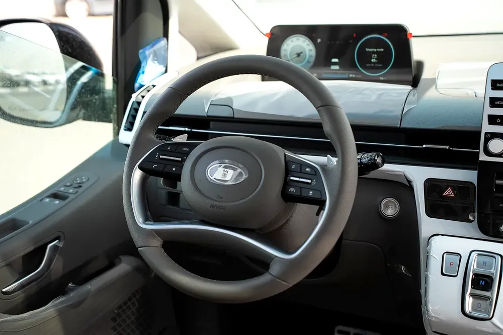 2026 Hyundai Staria Luxury | GCC Specs | Brand New - Image 10