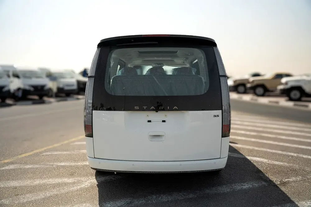 2026 Hyundai Staria Luxury | GCC Specs | Brand New - Image 19