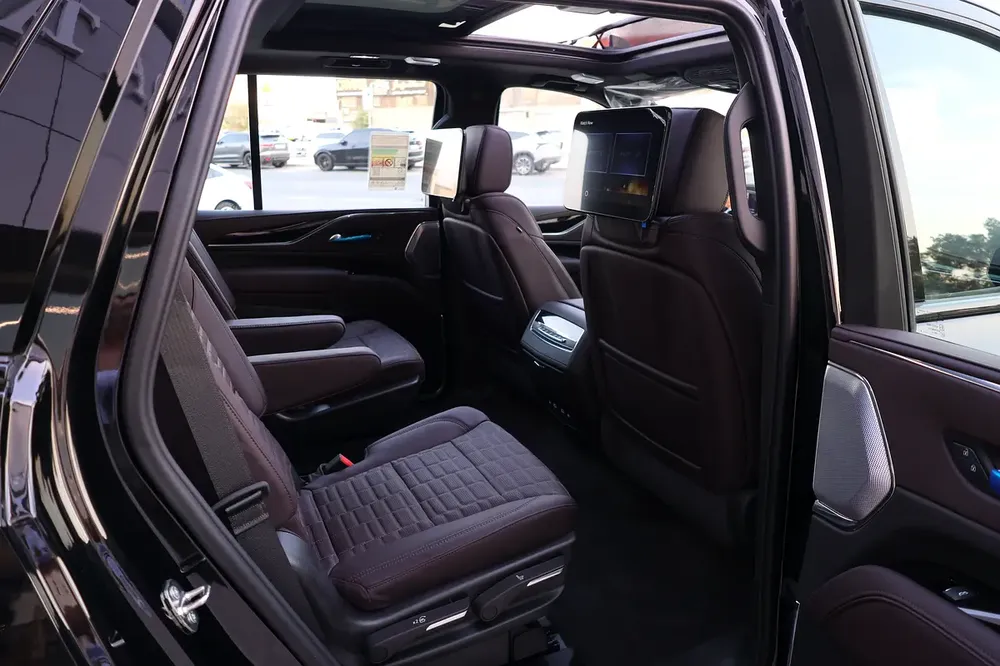 CADILLAC ESCALADE 600 SPORT PLATINUM-0KM-2024-GCC SPECS-UNDER WARRANTY SERVICE-BRAND NEW - Image 19