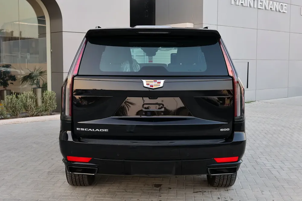 CADILLAC ESCALADE 600 SPORT PLATINUM-0KM-2024-GCC SPECS-UNDER WARRANTY SERVICE-BRAND NEW - Image 8