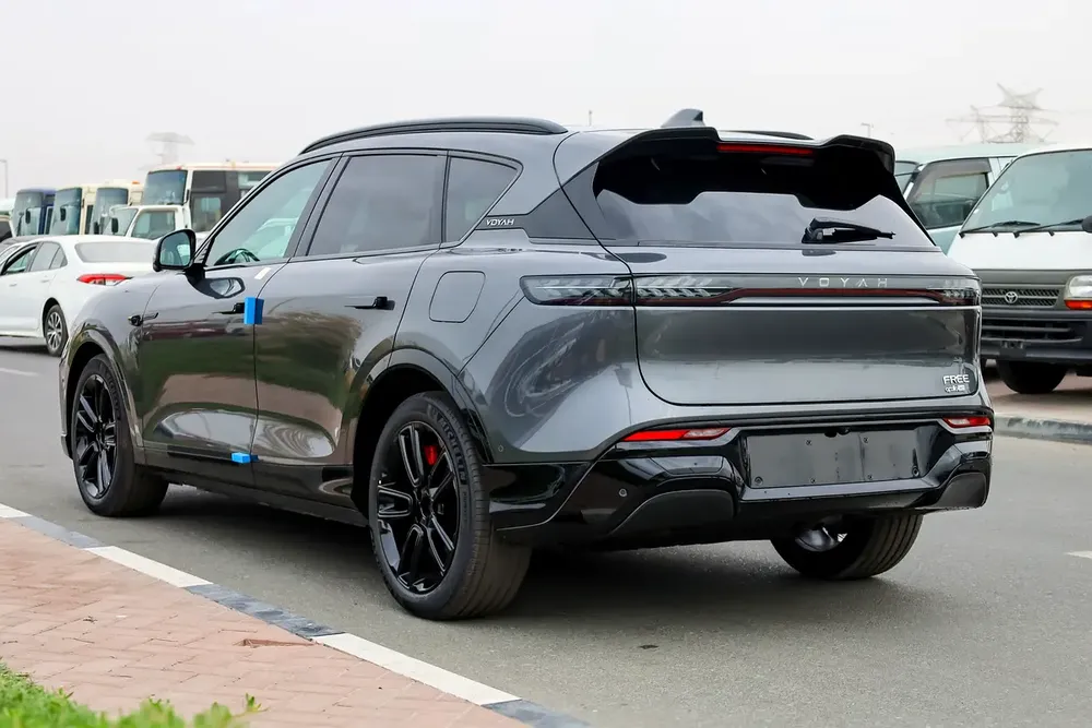 Voyah Free 2024 AWD – Luxury EV SUV with Extended Range - Image 9