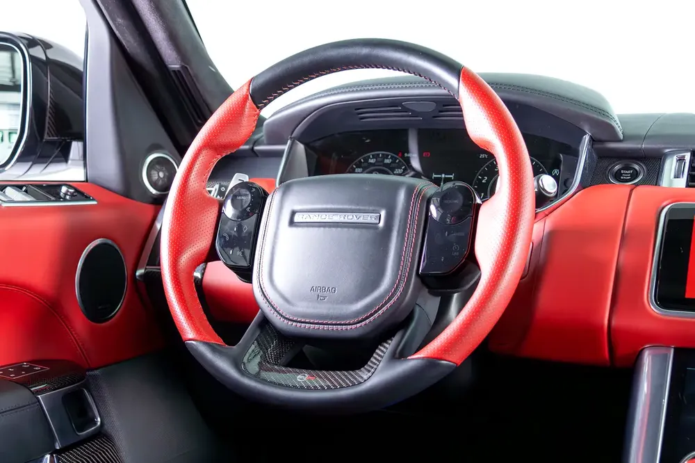 Range Rover Sport SVR Carbon Edition-Low Mileage-Red Calipers-1 Owner-Very Well Maintained - Image 12