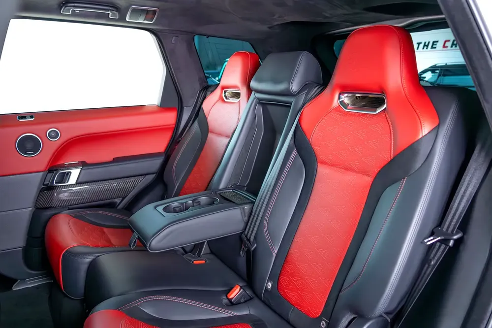 Range Rover Sport SVR Carbon Edition-Low Mileage-Red Calipers-1 Owner-Very Well Maintained - Image 15