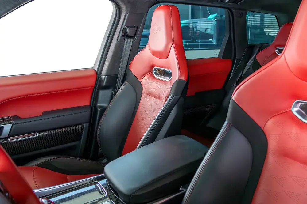Range Rover Sport SVR Carbon Edition-Low Mileage-Red Calipers-1 Owner-Very Well Maintained - Image 16