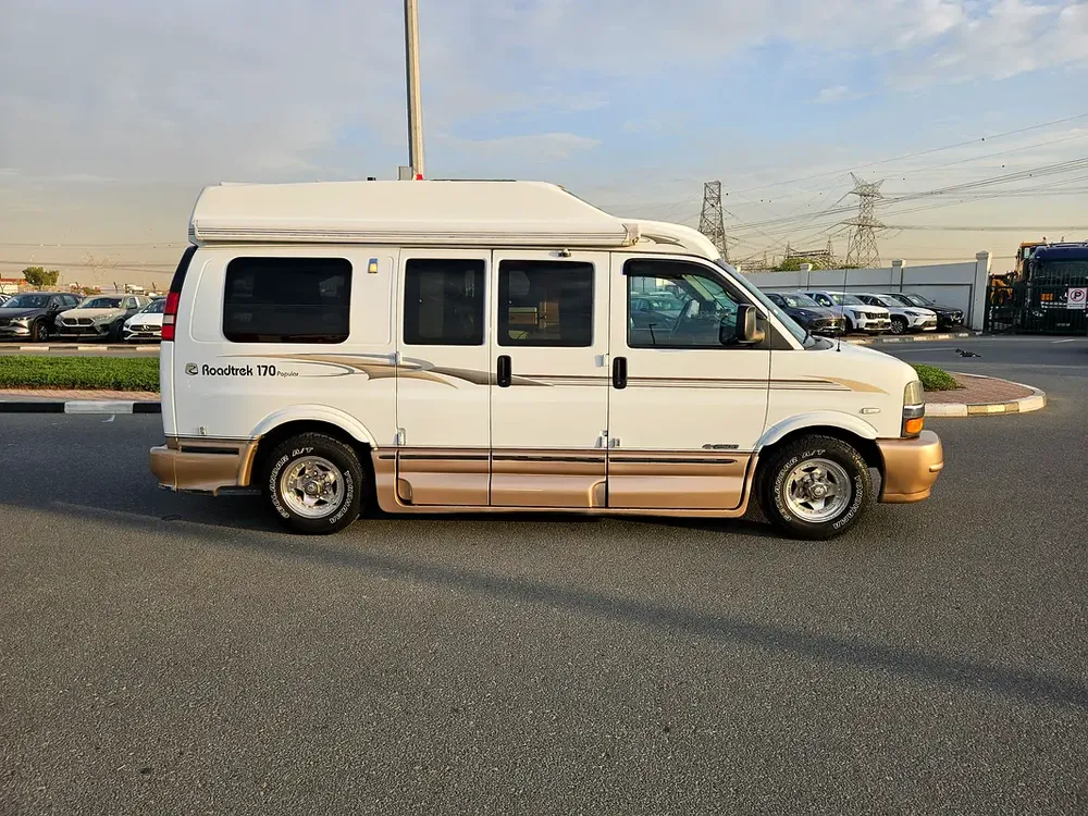 CHEVROLET EXPRESS 6.0 V8 JAPAN IMPORTED - Image 4