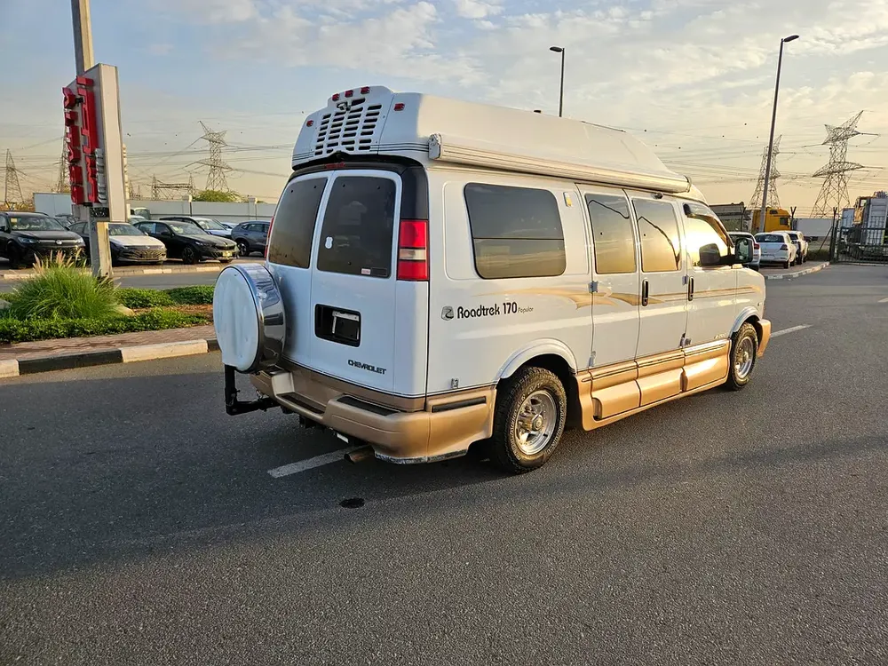 CHEVROLET EXPRESS 6.0 V8 JAPAN IMPORTED - Image 5