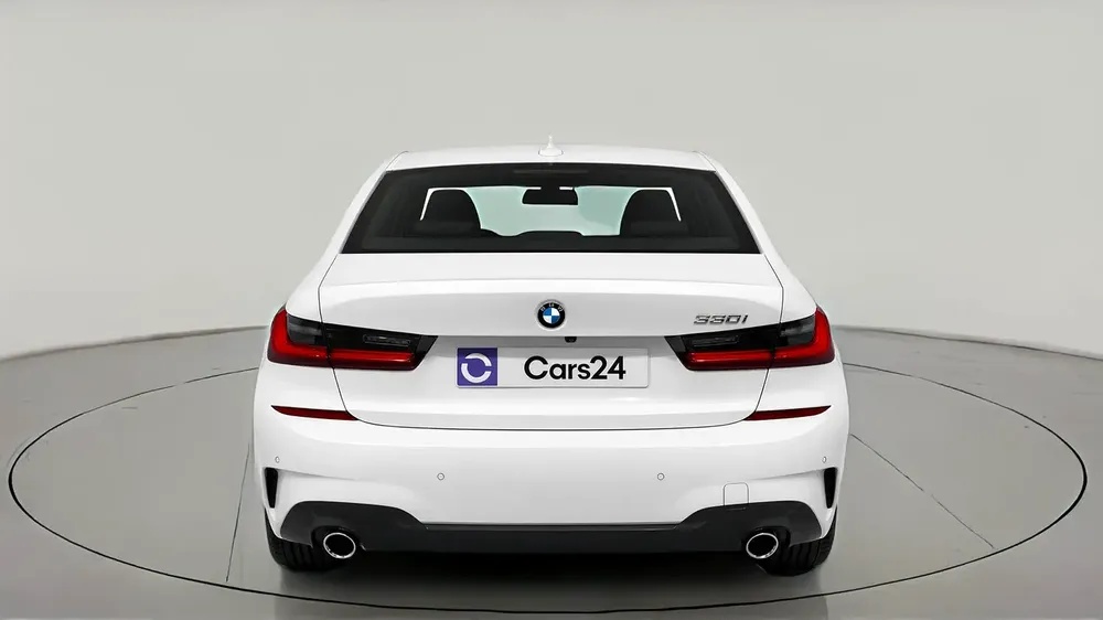 AED 1,764/month | 0 DP | Free 1 Year Warranty | Service History | 30 Day Return | BMW 330I 2021 - Image 4