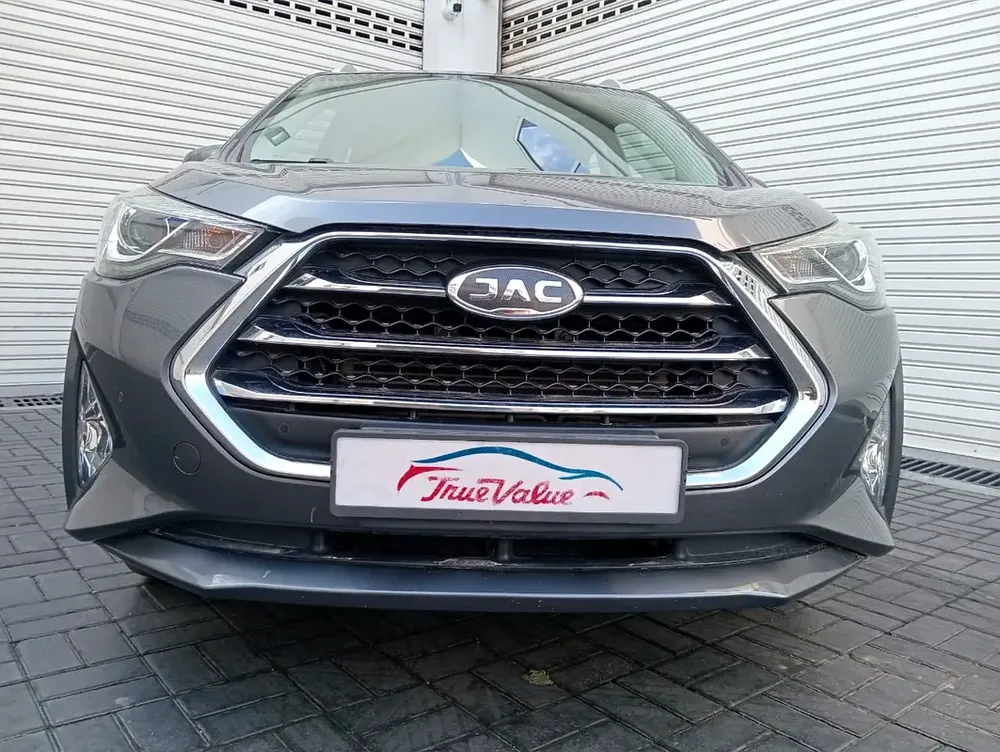 JAC S3 2023 full option under warranty gcc accident free - Image 12