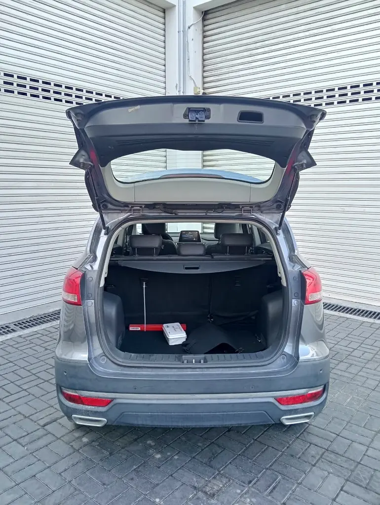 JAC S3 2023 full option under warranty gcc accident free - Image 5