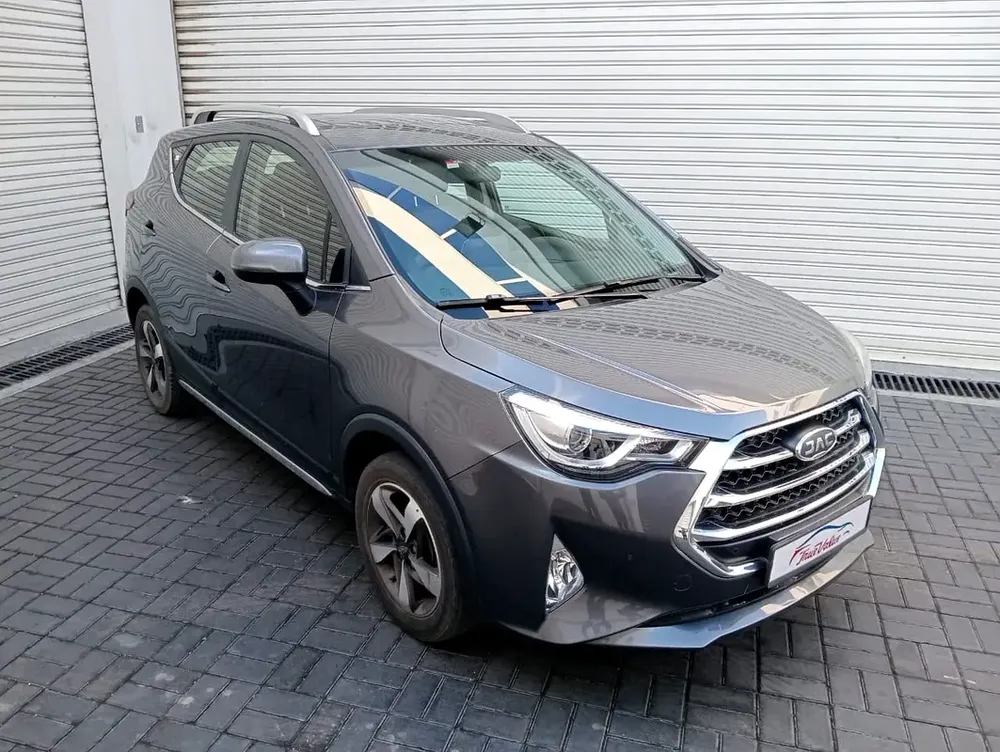 JAC S3 2023 full option under warranty gcc accident free - Image 9