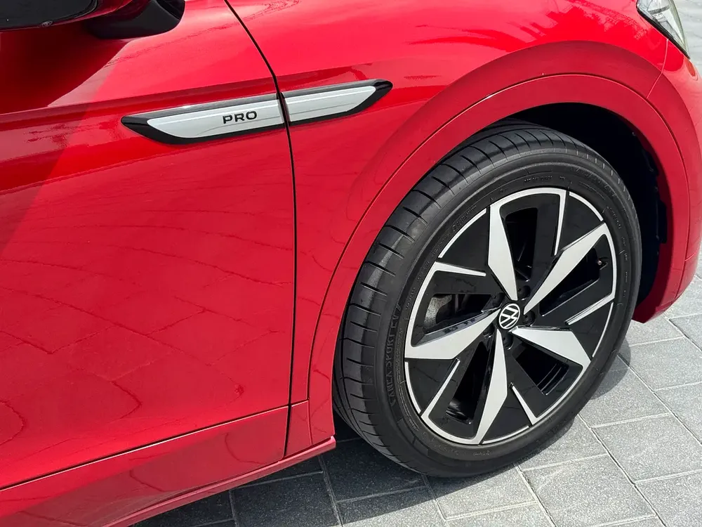 2021  | Volkswagen ID.4 PRO |  Long Range  | Accident Free - Image 9