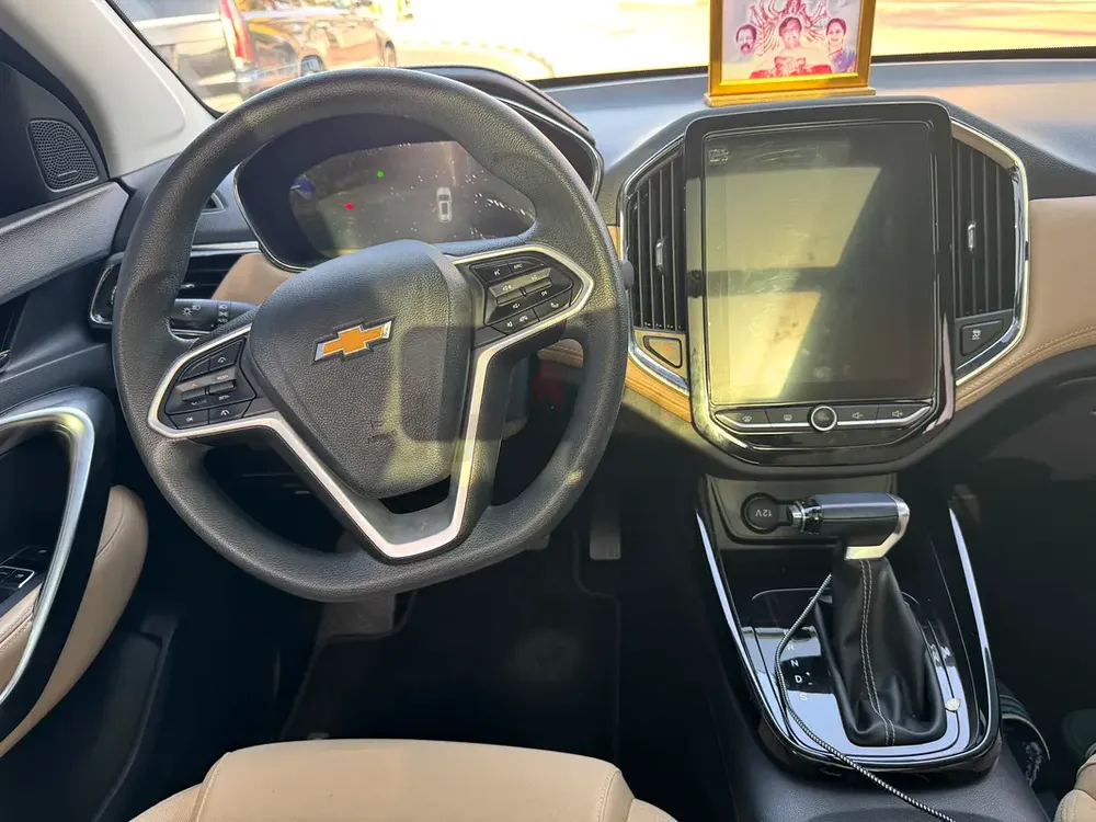 Doctor owned Chevrolet Captiva Premier 2024 GCC Specs only Showroom maintained - Image 10