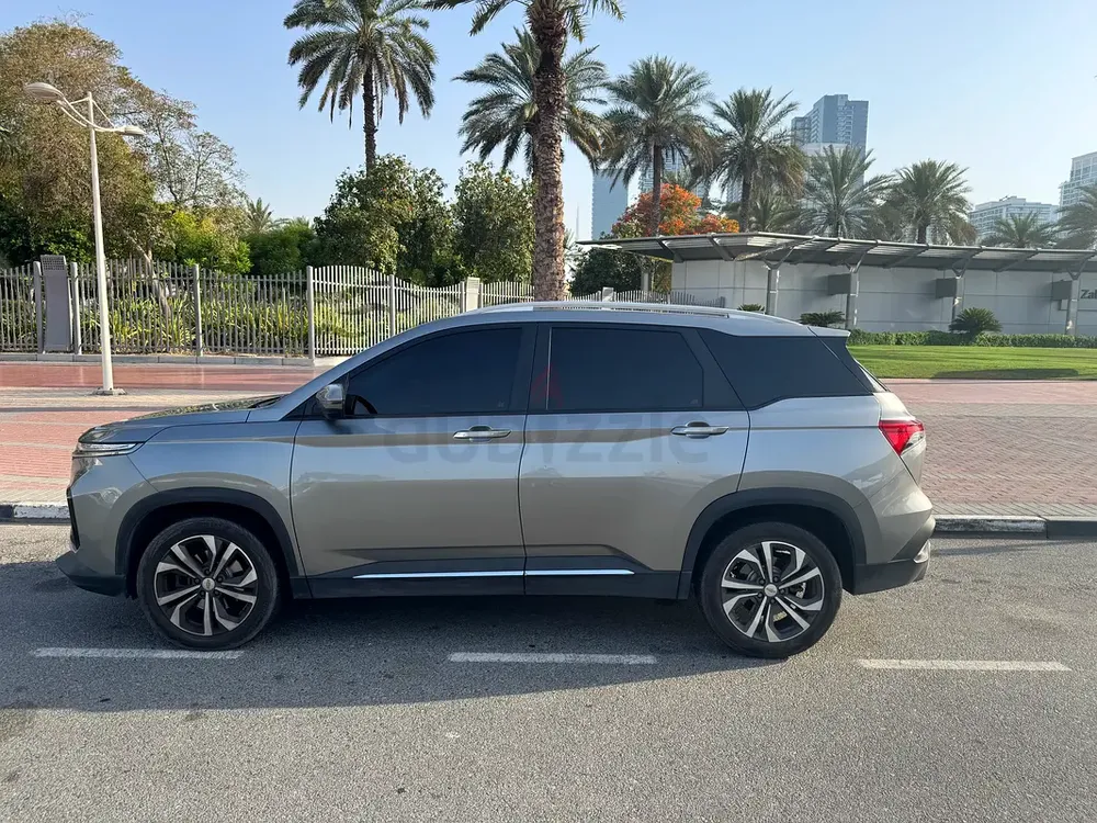 Doctor owned Chevrolet Captiva Premier 2024 GCC Specs only Showroom maintained - Image 8
