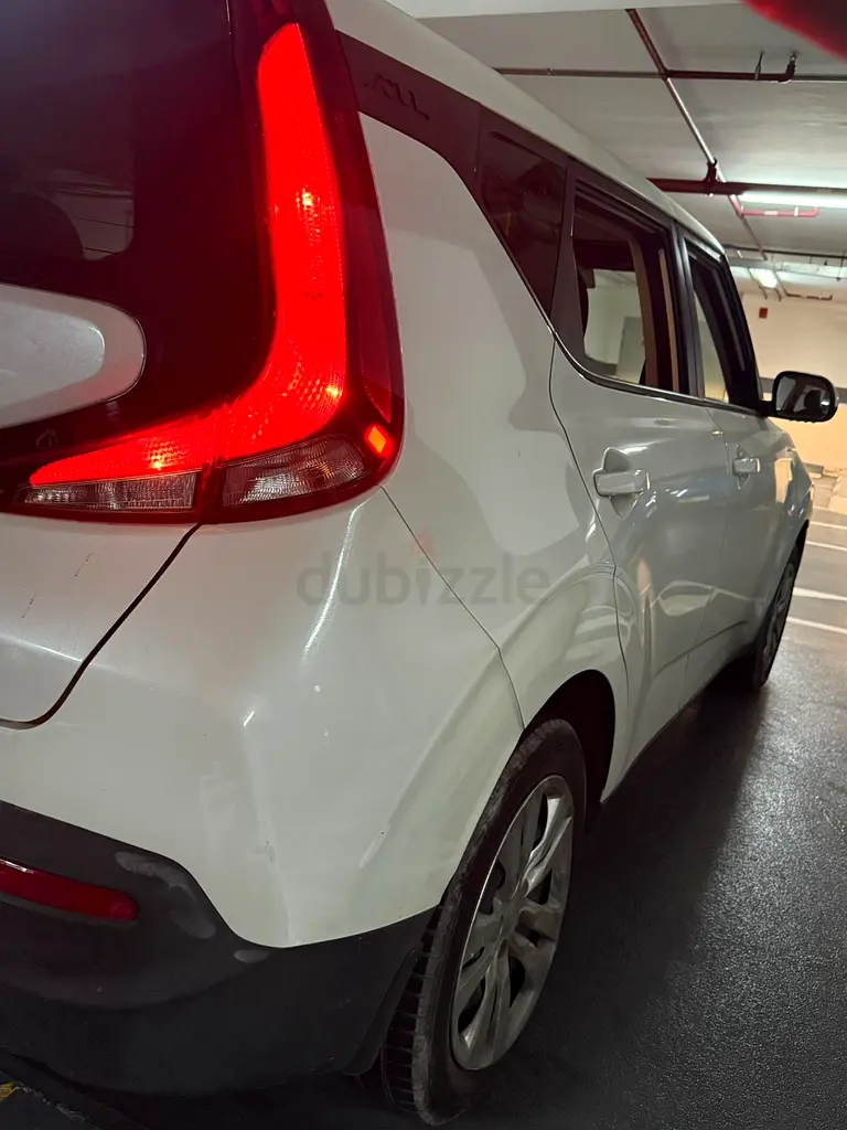 KIA SOUL 2020 VERY GOOD CONDITION - Image 10