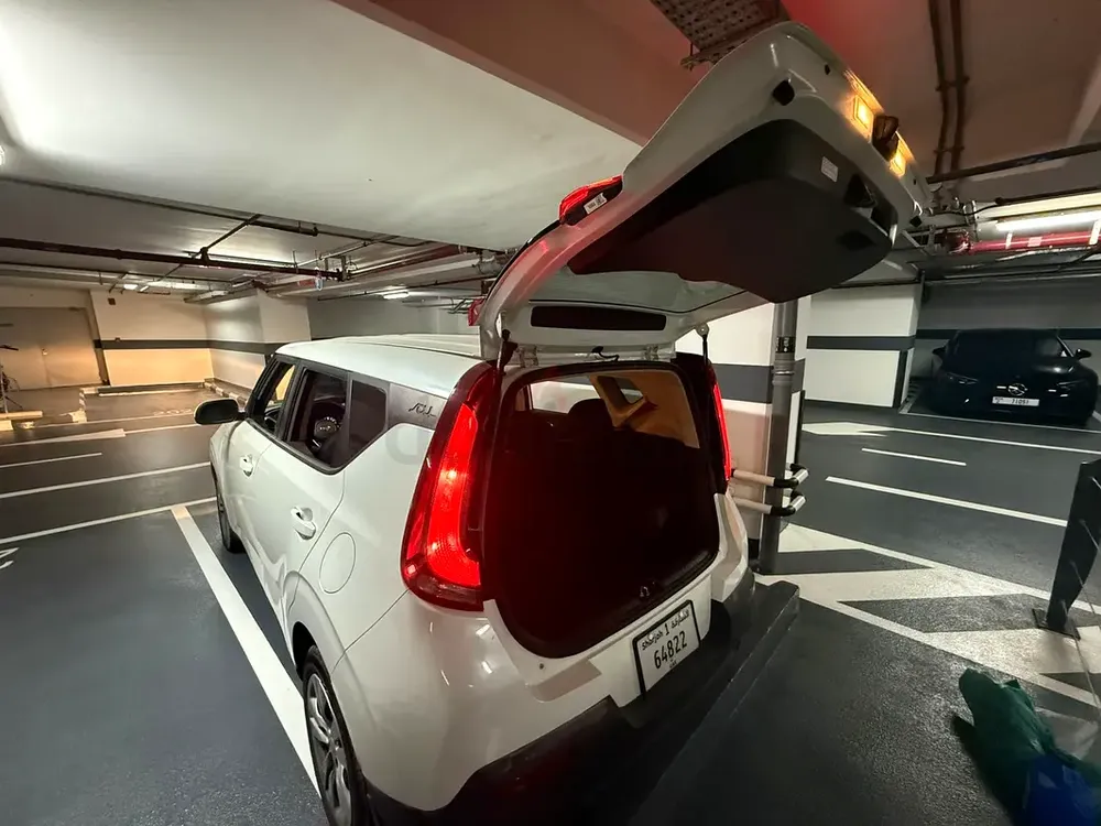 KIA SOUL 2020 VERY GOOD CONDITION - Image 11