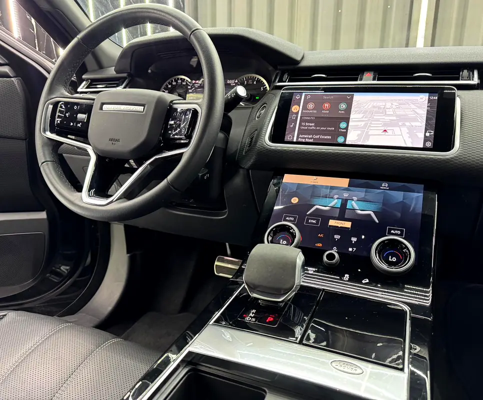 2023 Land Rover Range Rover Velar R-Dynamic S | Original Paint | GCC Specs | Warranty 2028/150k Kms - Image 15