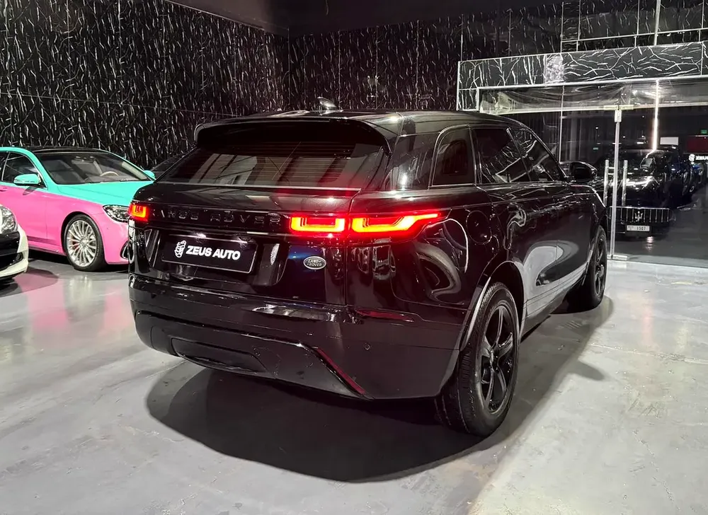 2023 Land Rover Range Rover Velar R-Dynamic S | Original Paint | GCC Specs | Warranty 2028/150k Kms - Image 4