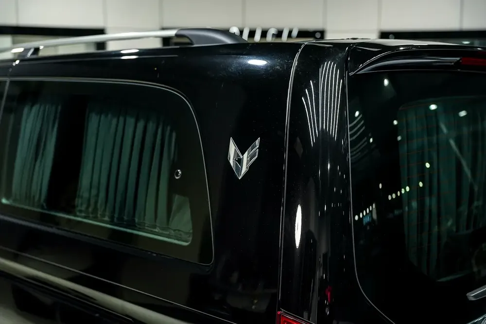 Brand New Mercedes-Benz V-Class FALCON 2024 | GCC Specs | Luxury 7-Seater - Image 18