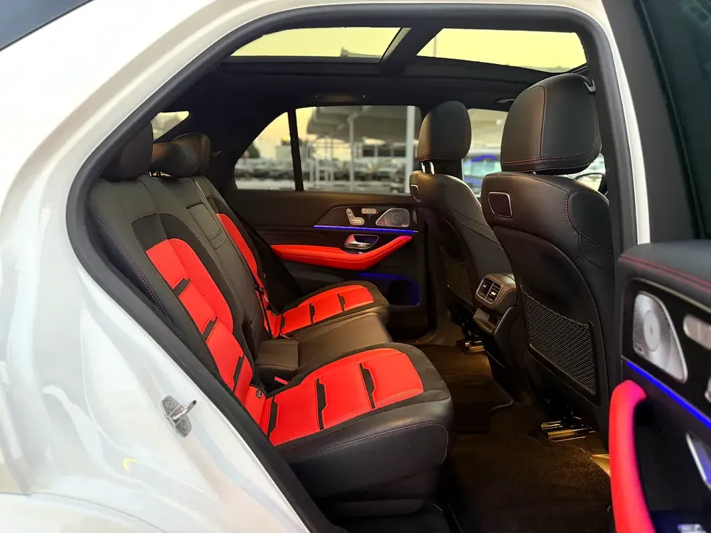 MERCEDES GLE 53 AMG - 2020 - 50,000 kms - 7 Seater - FULL OPTION - JAPANESE SPEC - Image 13