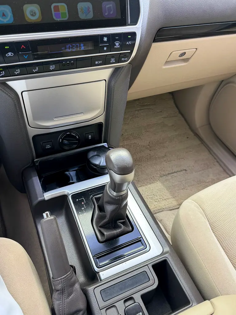 Toyota Prado GXR 2019 - GCC Specs - Excellent Condition - Image 10