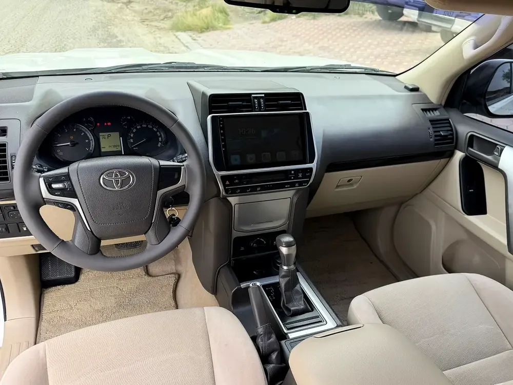Toyota Prado GXR 2019 - GCC Specs - Excellent Condition - Image 16