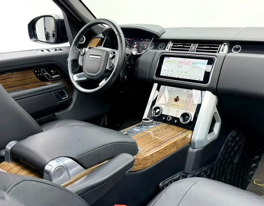 2021 Range Rover Vogue HSE, Agency Warranty+Full Agency Service History, GCC - Image 11