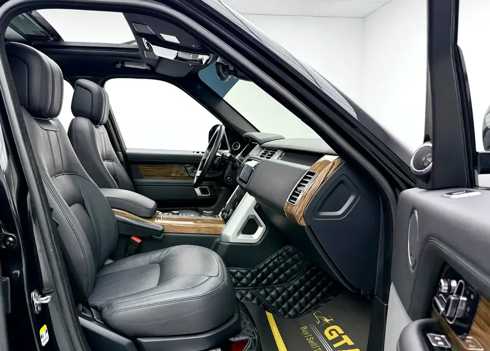 2021 Range Rover Vogue HSE, Agency Warranty+Full Agency Service History, GCC - Image 14