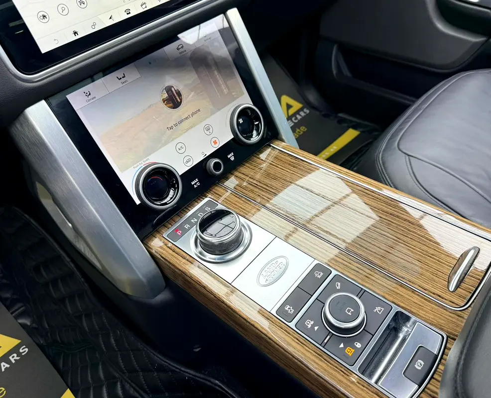 2021 Range Rover Vogue HSE, Agency Warranty+Full Agency Service History, GCC - Image 16